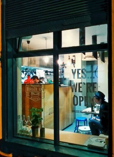Burger Van Bistro - Photo 1