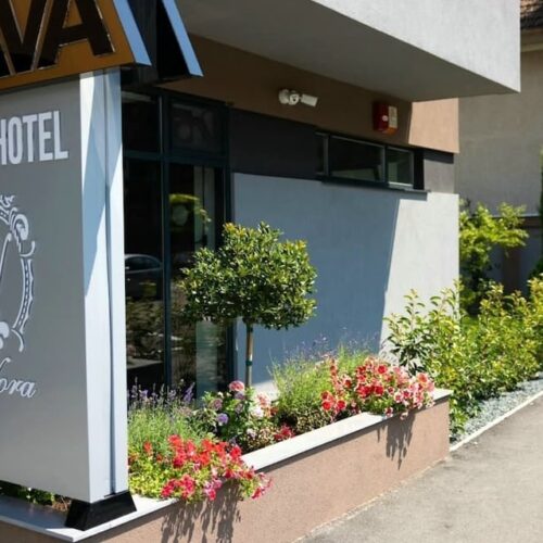 Ava Apart by Nora - Photo 1