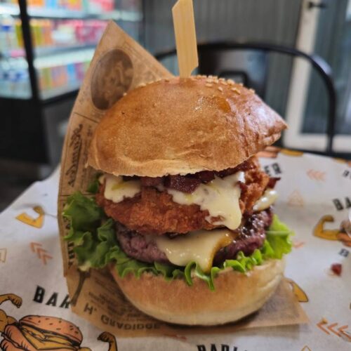 Barlou Burger Marseille (by Seth Gueko) - Photo 1