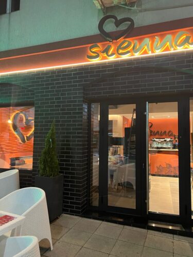 Bistro Sienna - Photo 1