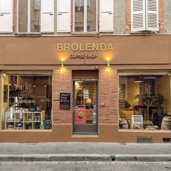 BROLENDA COFFEE SHOP - Photo 1