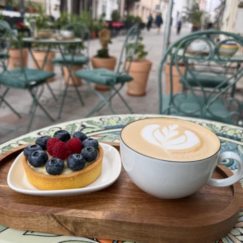 Cafe Bonjour - Photo 1