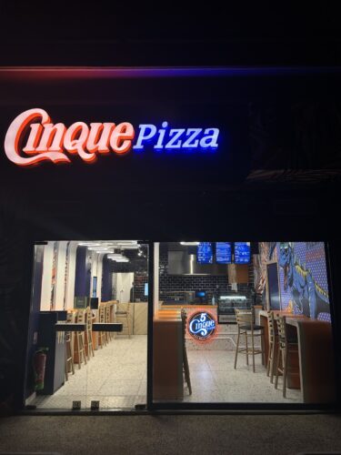 Cinque Pizzas - Photo 1