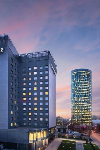 Courtyard by Marriott Bucharest Floreasca - Photo 1