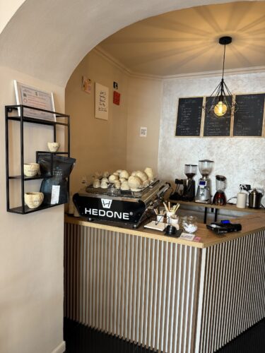 Déjà-Brew Specialty Coffee - Photo 1