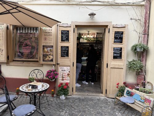Gelateria & chocolateria Nessa - Photo 1