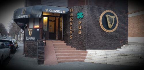 Harvey’s Irish Pub - Photo 1
