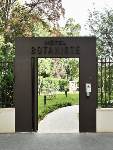 Hôtel Botaniste - Photo 1