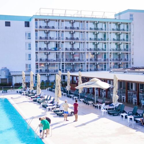 Hotel Carmen Azzuro - Photo 1