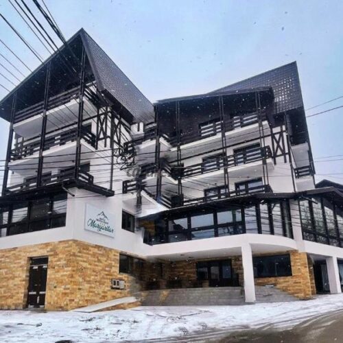 Hotel Mărgăritar - Photo 1