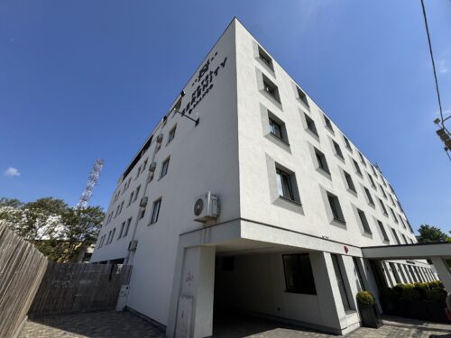 Hotel Serenity - Photo 1