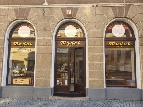 Madal Cafe – Specialty Coffee Shop - Photo 1