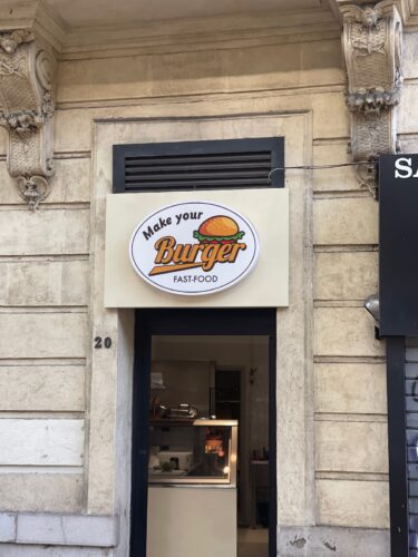 MAKE YOUR BURGER - Photo 1