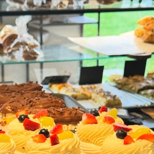 Mami Bakery - Photo 1