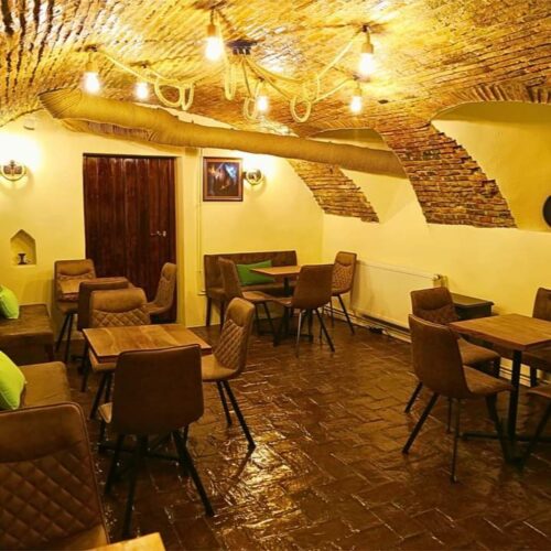 Merlin’s Pub - Photo 1