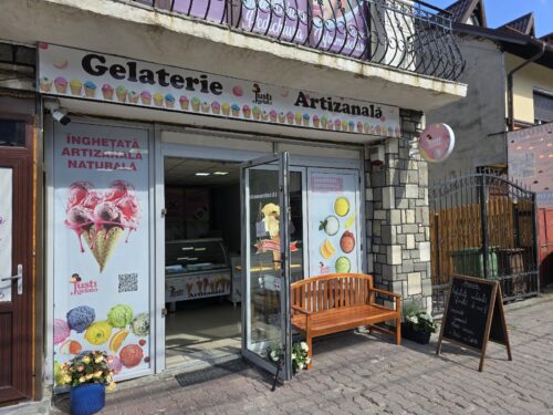 Micagelaterie Bușteni Justi gelato - Photo 1