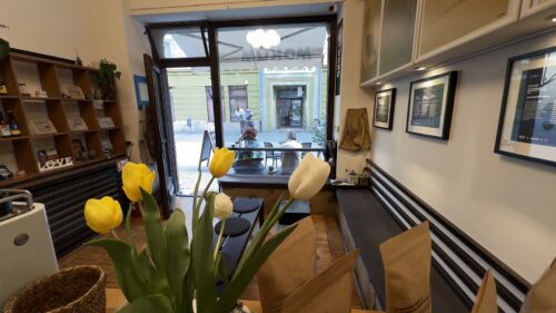 Mokum Cafe - Photo 1