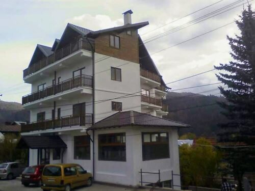 Pensiunea Casa Albă - Photo 1