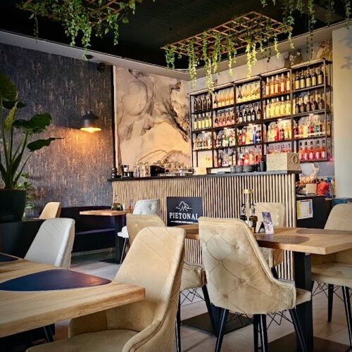 Pietonal Bistro - Photo 1