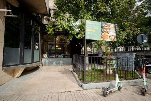 Restaurant Gusstare – lângă Moldova Center - Photo 1