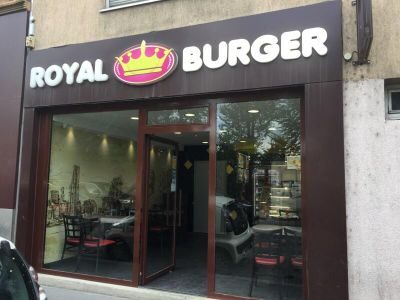 Royal Burger - Photo 1