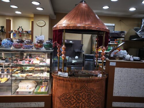 Saray Confectionery - Photo 1