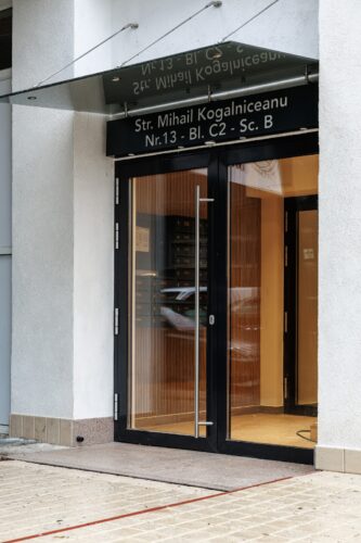 Skylark Central Aparhotel - Photo 1