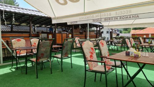 Snow Restaurant - Photo 1