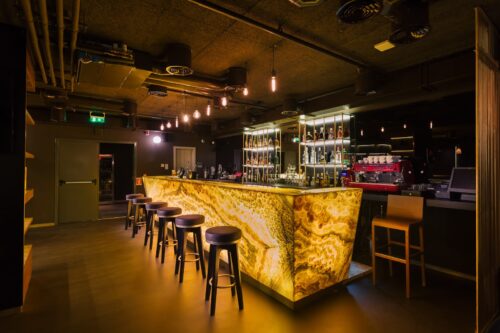 Syndicate Bar - Photo 1