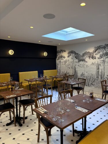 Yaya Café Restaurant - Photo 1