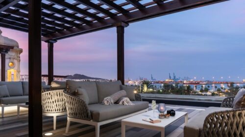 Alis Rooftop - Photo 1