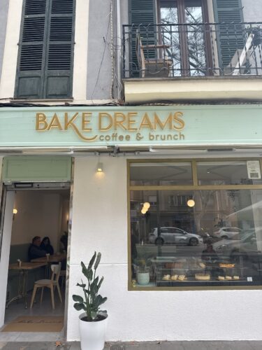 Bake Dreams - Photo 1