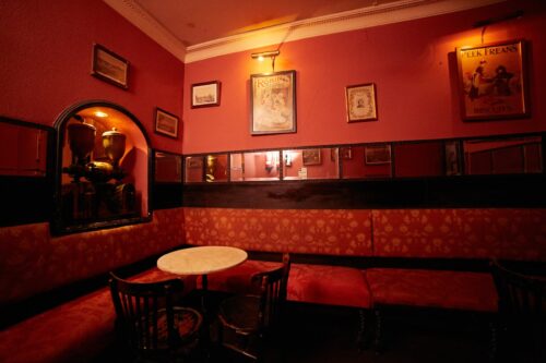 Bar Viaducto - Photo 1