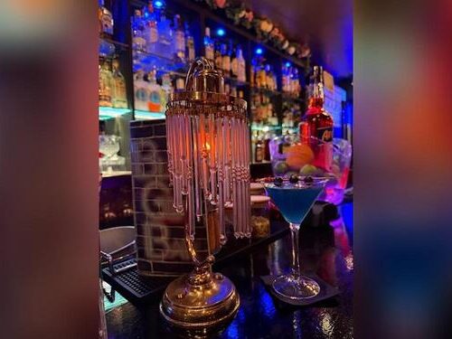 Blue Gin Bar - Photo 1