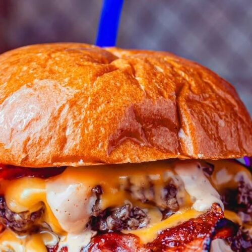 Burger Food Porn - Photo 1