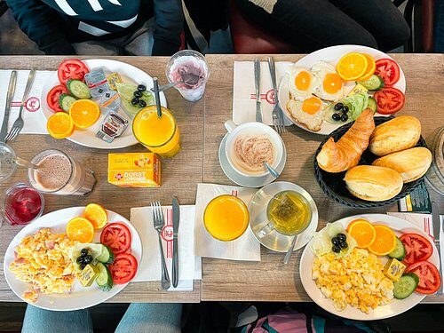 Café Bakery Bonjour - Photo 1
