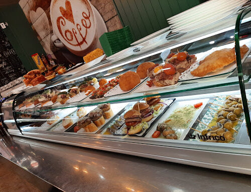 Café Bistró - Photo 1