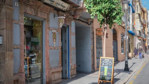 Cervecería La Botica de la Cerveza - Photo 1