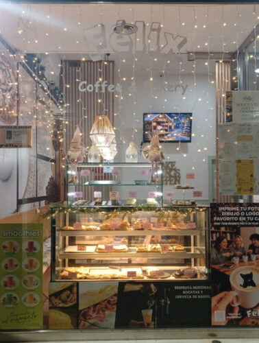Félix Coffee & Bakery - Photo 1