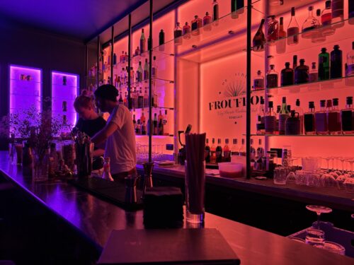 Frou Frou Cocktail Club - Photo 1