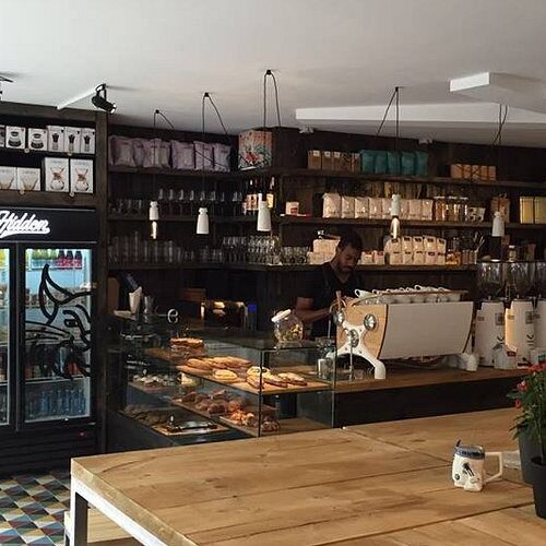 Hidden Coffee Roasters – Les Corts - Photo 1