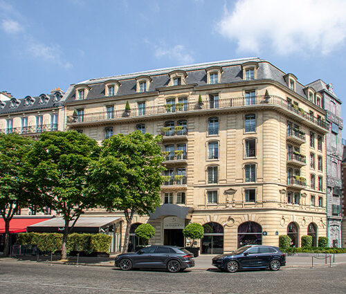 Hôtel Barrière Le Fouquet’s - Photo 1