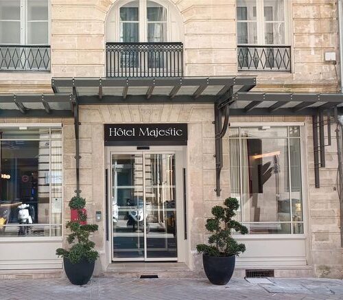 Hôtel Majestic - Photo 1