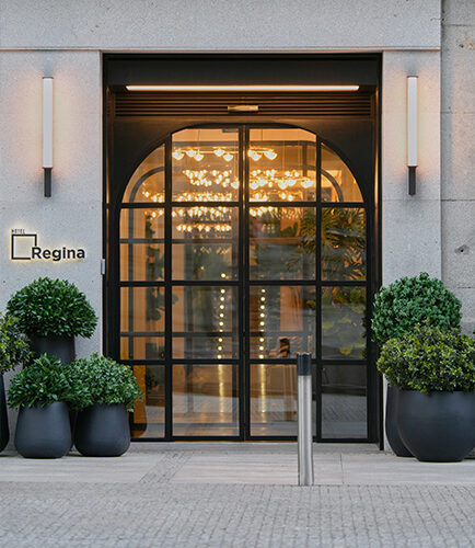 Hotel Regina Madrid - Photo 1