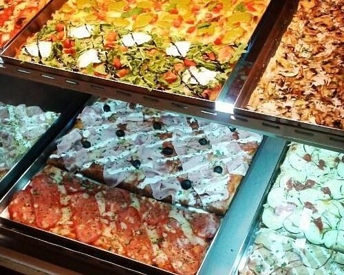 La Pizzateca - Photo 1