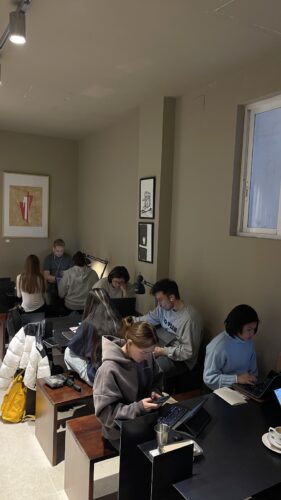 LATE. Specialty Coffee & co working - Photo 1