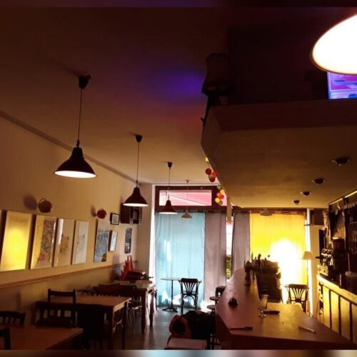 Le Ici Bar & Restaurant - Photo 1