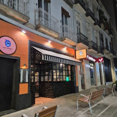 Mad Monkey Burger - Photo 1