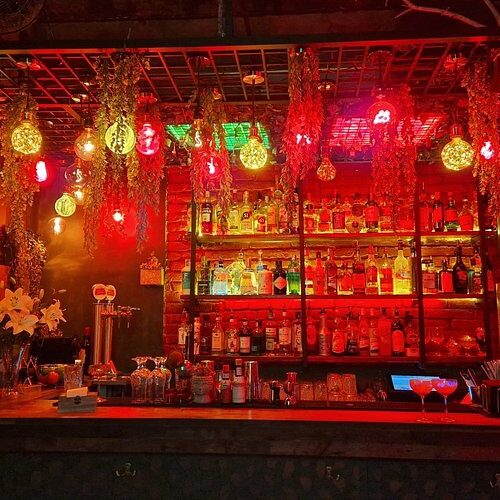 Manoda Craft Cocktail Bar - Photo 1