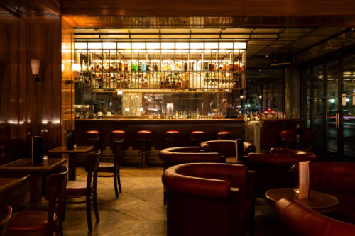 Newton Bar - Photo 1